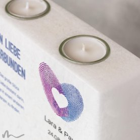 Hochzeitskerze breites Holzelement Fingerabdruck Herz 20 x 20 cm
